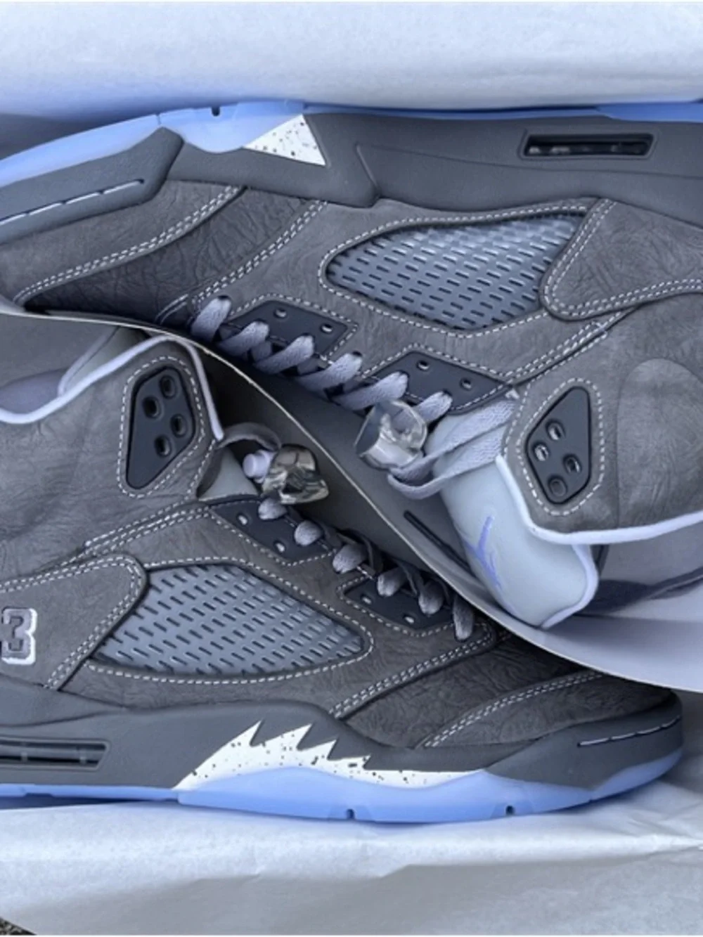 Jordan wolf grey